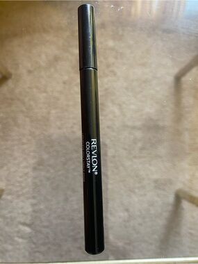 Revlon Black ColorStay Eyeliner Pen - Blackest Black 01